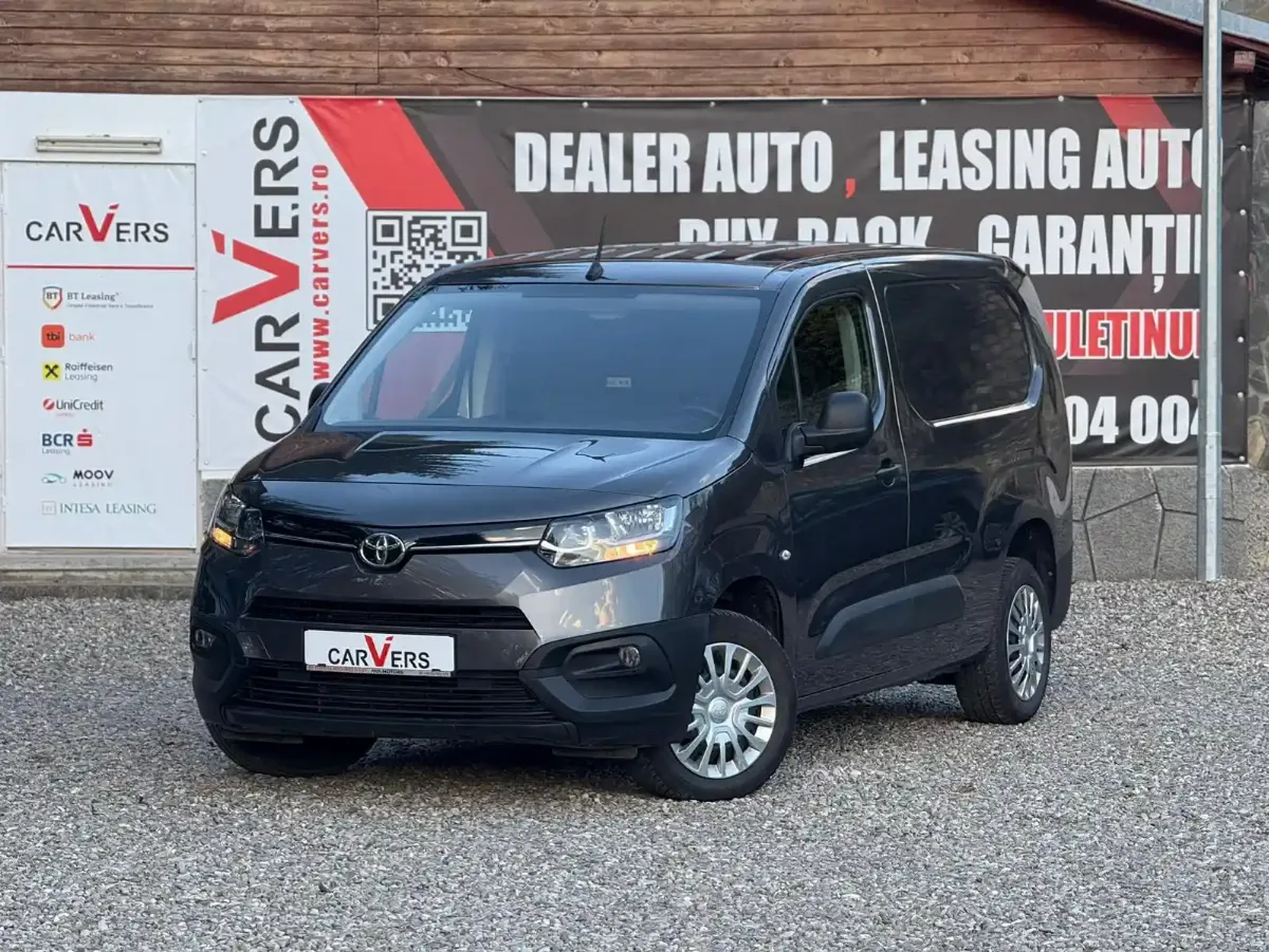 TOYOTA PROACE