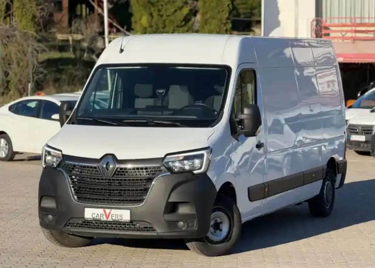 Renault Master 2.3 Blue 135 TT Furgon CD 3,5t L3H2 9 m3 Renault
