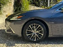 Lexus Seria ES300H