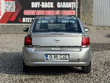 Opel Vectra 1.8i Elegance