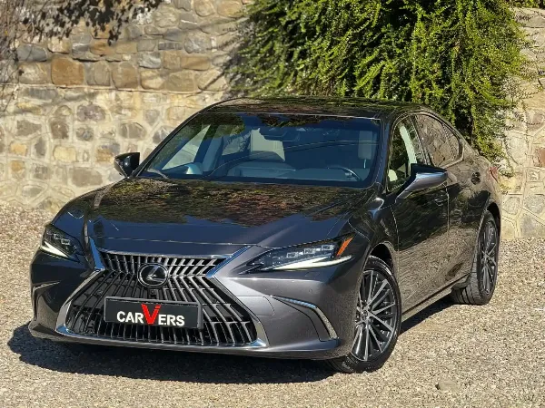 Lexus Seria ES300H